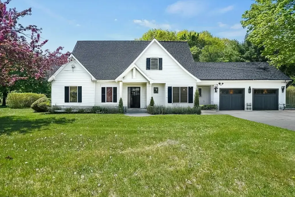 Transform Your Split-Level Home into a Modern Farmhouse